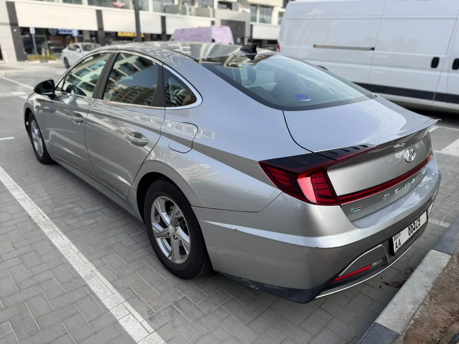 Hyundai Sonata - 4