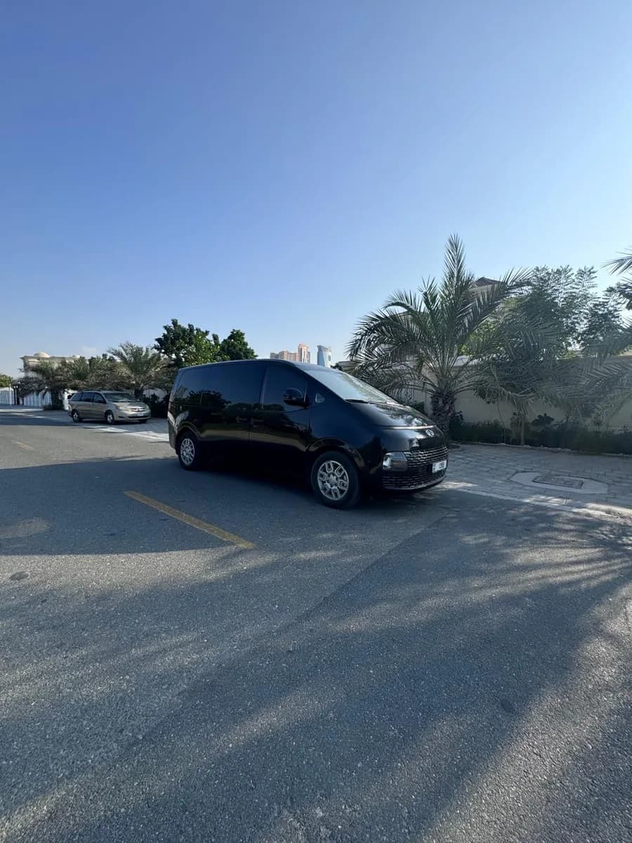 Hyundai Staria 2025 - 1
