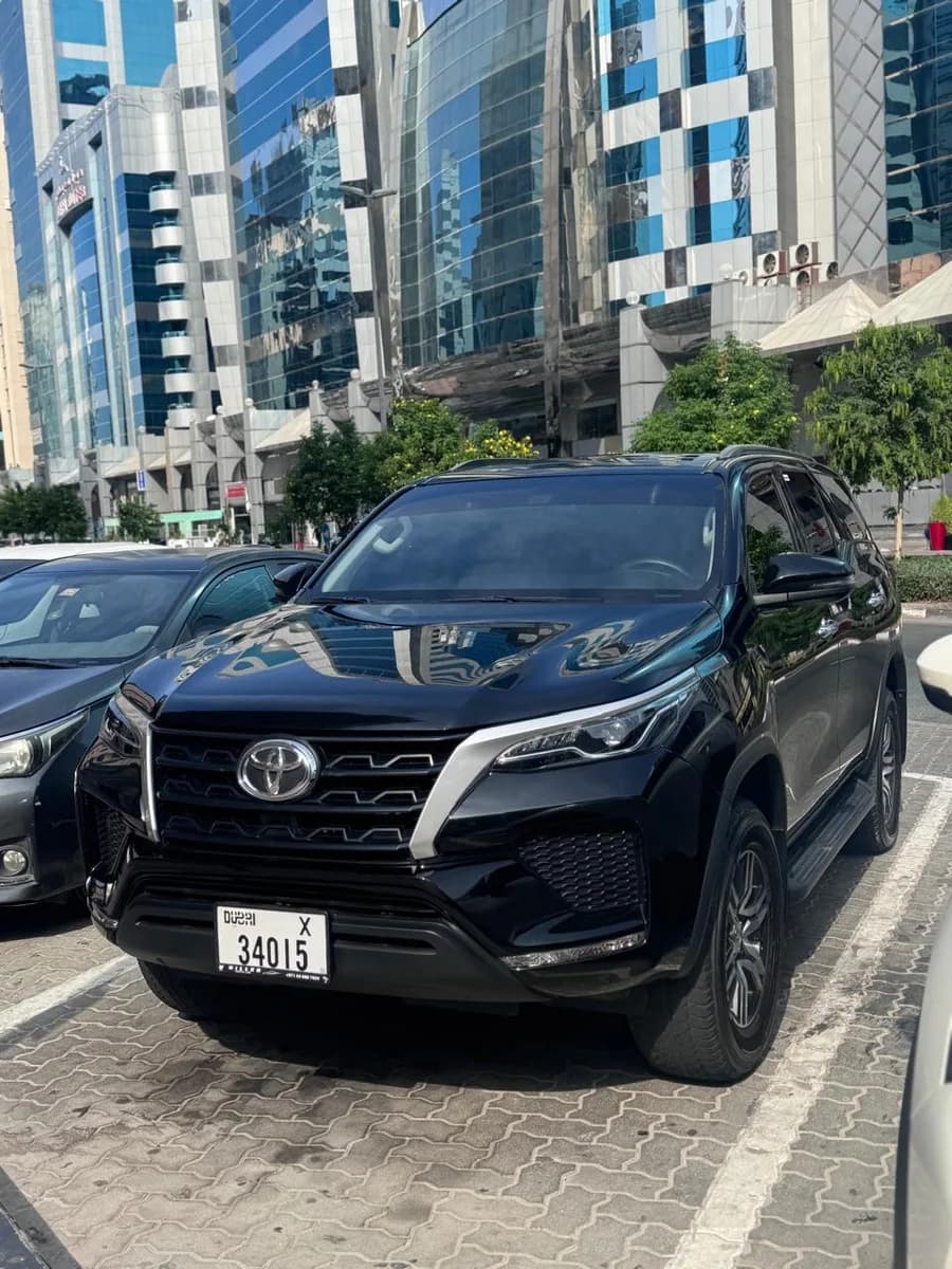 Toyota Fortuner 2026 - 1