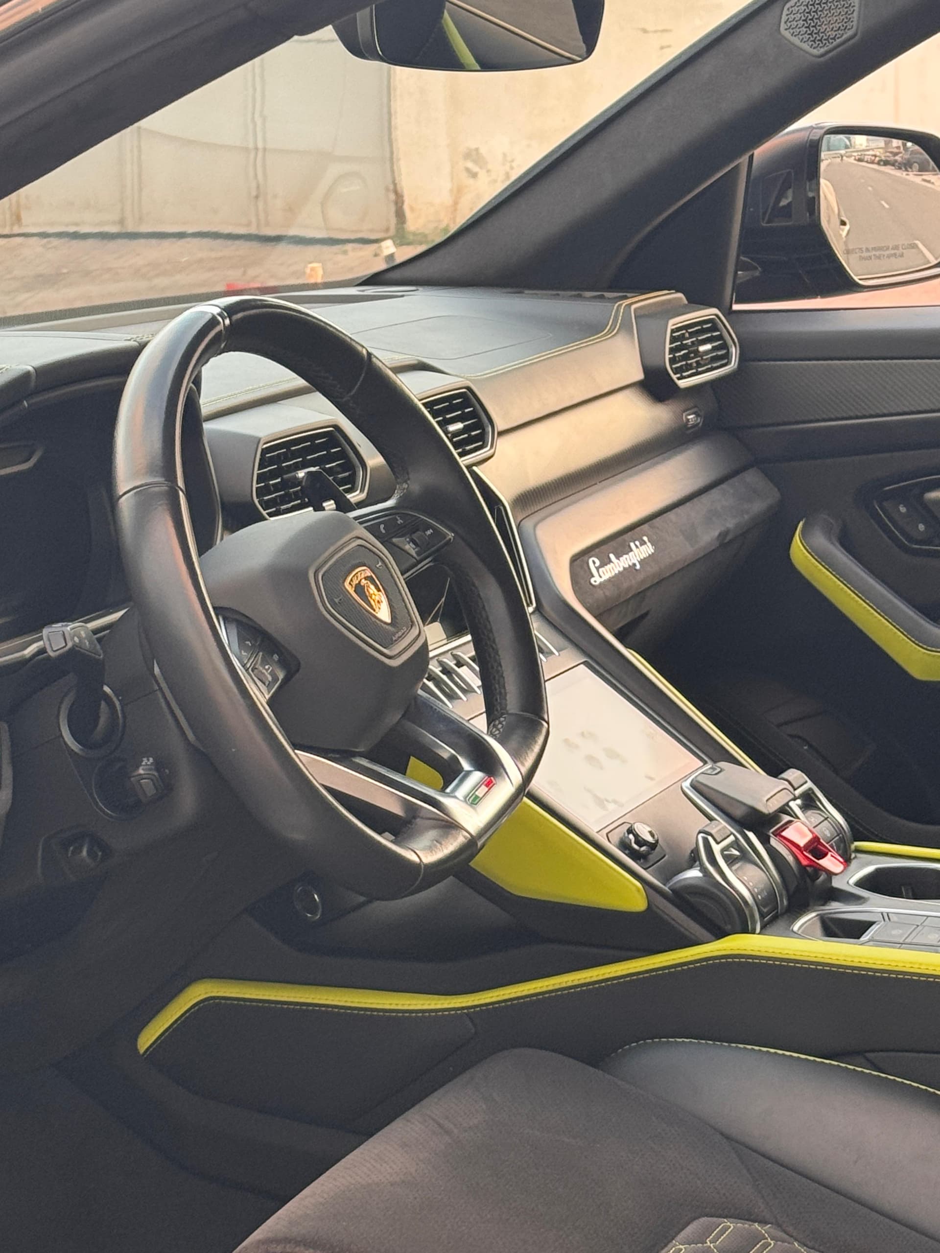 urus capsule - 5